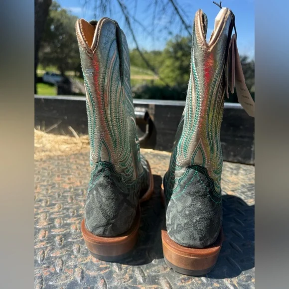 Ariat Women’s Futurity Dash Elephant Print and Pewter 6.5B - Picture 9 of 13